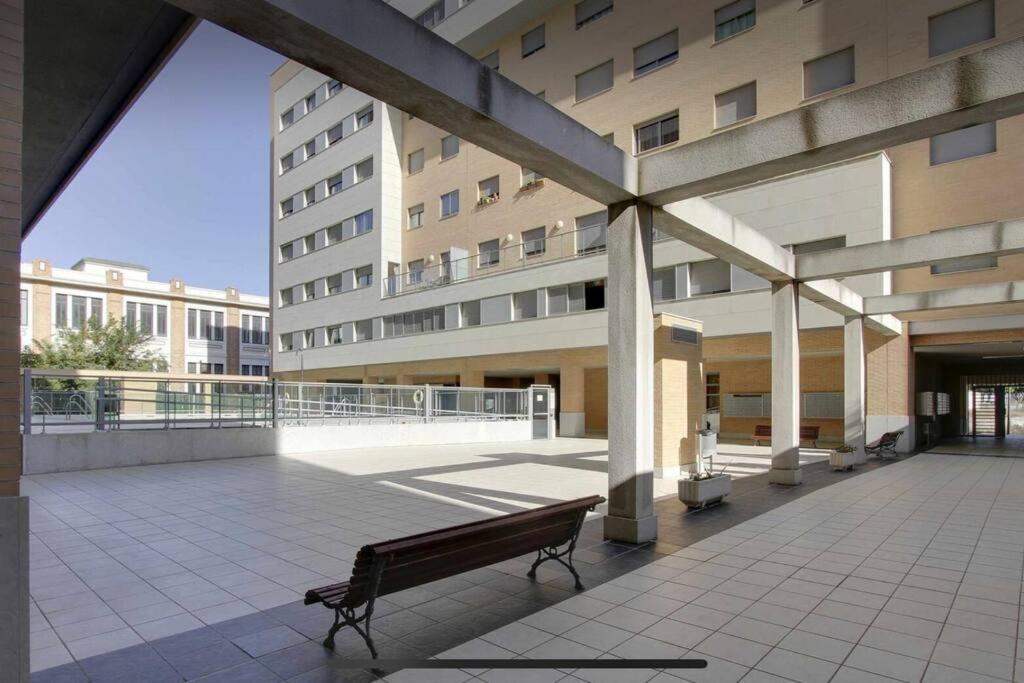 PACIFICO P4 - Bonito apartamento con piscina&parking, playa a 100 metros Appartamento Málaga Esterno foto